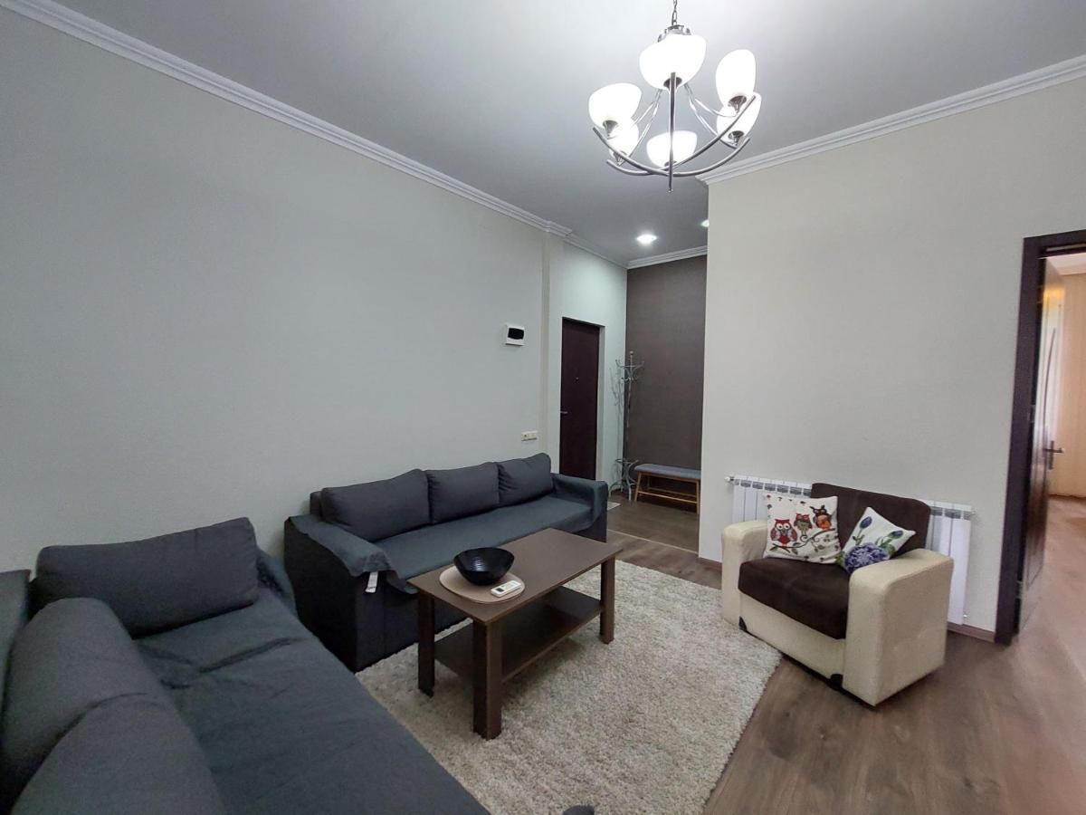 Apartamento Helen'S House Batumi Exterior foto